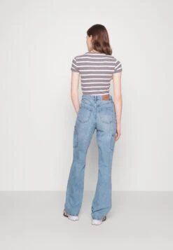 Vero Moda Tall VMKITHY - Jeansy Relaxed Fit - Medium Blue Denim -Ulla Popken Sklep f9b70f5a9ae844b09ff301bf6561d038