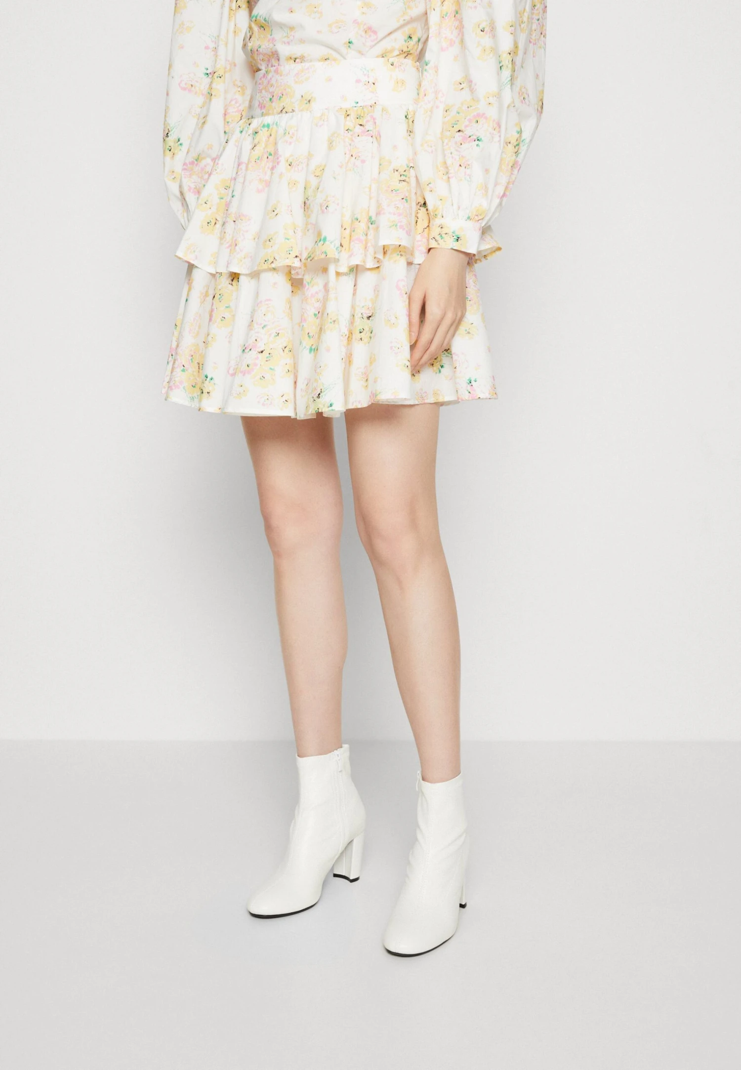 Custommade ROBYN - Spódnica Mini - Whisper White 1 Custommade ROBYN - Spódnica Mini - Whisper White