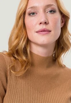 Zero T-shirt Basic - Tobacco Brown 9 Zero T-shirt Basic - Tobacco Brown -Ulla Popken Sklep fd04e184653f417d8b4276b2590dbf7b